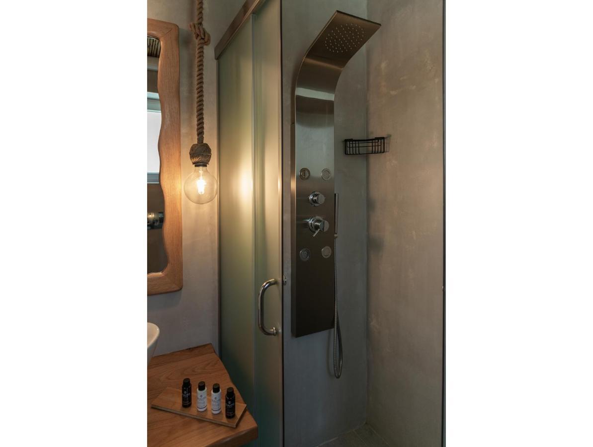 Milesian Suites Αδάμας Εξωτερικό φωτογραφία