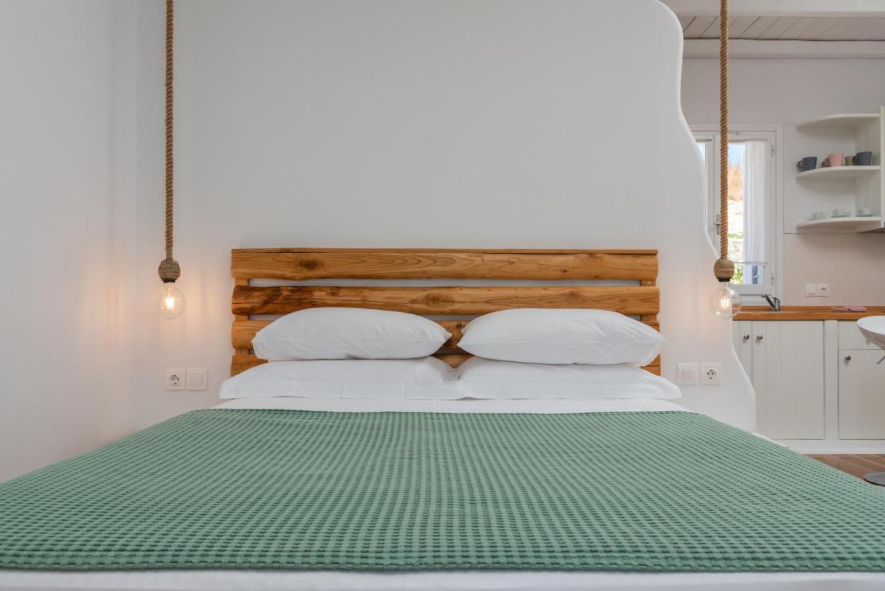Milesian Suites Αδάμας Εξωτερικό φωτογραφία