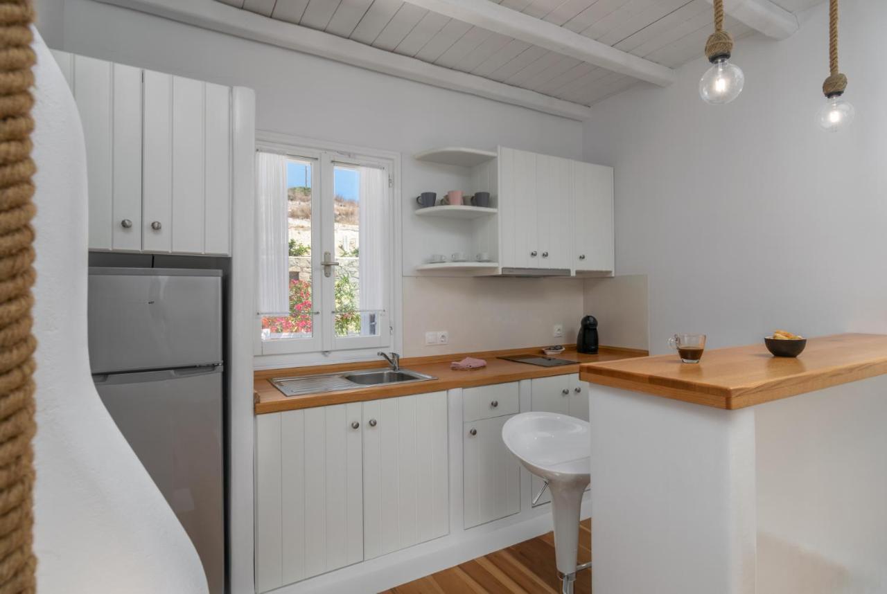 Milesian Suites Αδάμας Εξωτερικό φωτογραφία